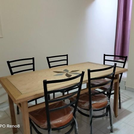 Family Apartment - Next To Abdeen Palace And Museum Kaherah Luaran gambar