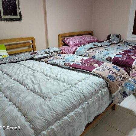 Family Apartment - Next To Abdeen Palace And Museum Kaherah Luaran gambar