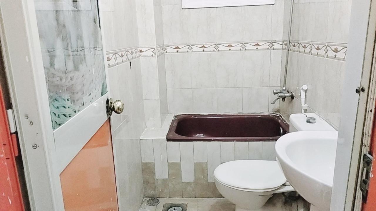 Family Apartment - Next To Abdeen Palace And Museum Kaherah Luaran gambar
