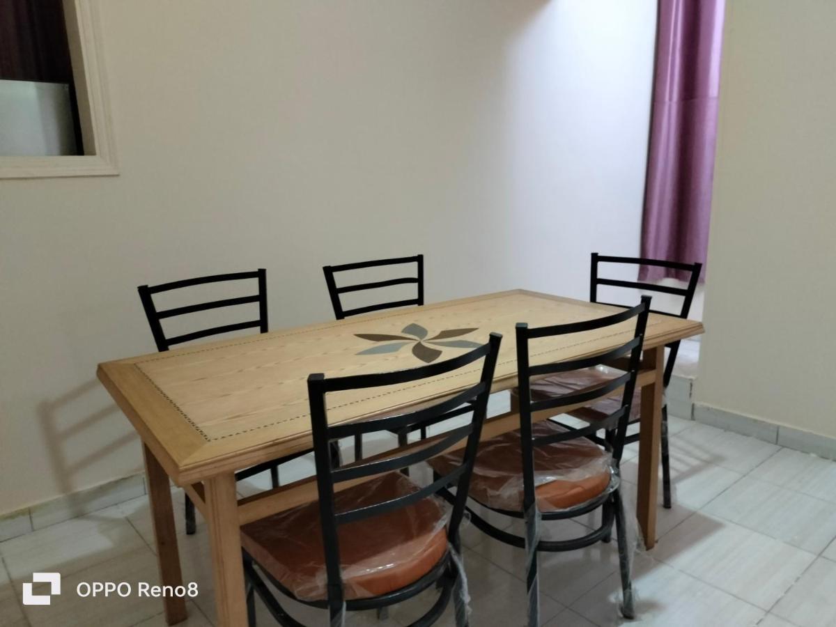 Family Apartment - Next To Abdeen Palace And Museum Kaherah Luaran gambar