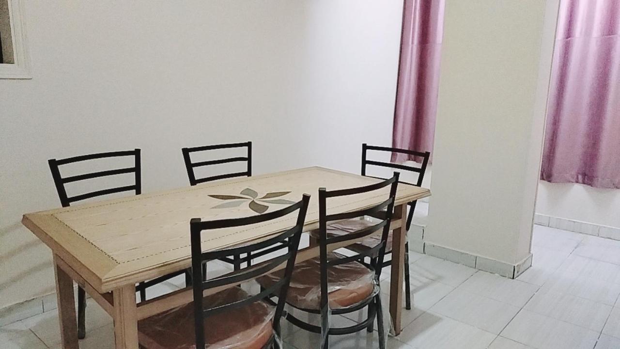 Family Apartment - Next To Abdeen Palace And Museum Kaherah Luaran gambar